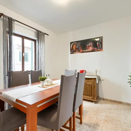 Max & Apartamento