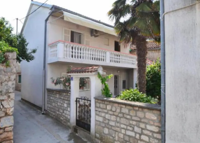 Max & Apartament Sukošan